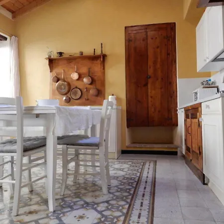 Casa Alberto Vasia
