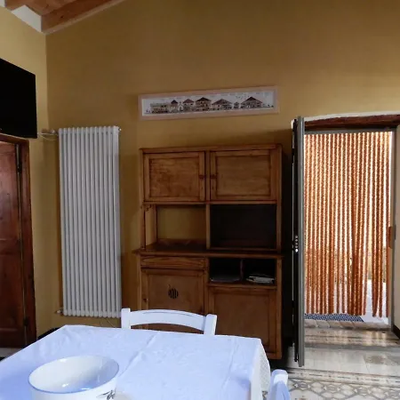 בית כפרי Casa Alberto ואסיה